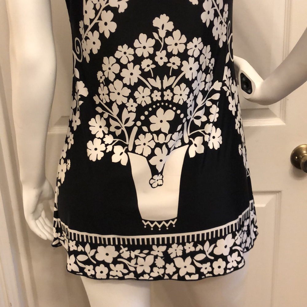 Voice black n white pullover blouse women’s size XL floral summer vacation - Picture 6 of 12